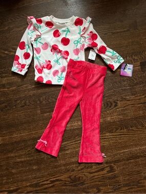 Disney Minnie Mouse Toddler Girls' Velour Cherry Print Set